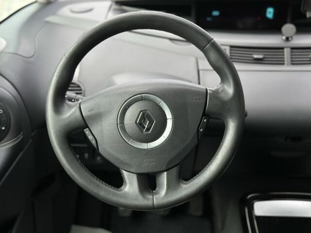 Рено Эспейс 2011 в Львове на Automoto.ua Серый Рено Эспейс, объемом двигателя 2 л и пробегом 268 тыс. км за 8500 $, фото 15 на Automoto.ua