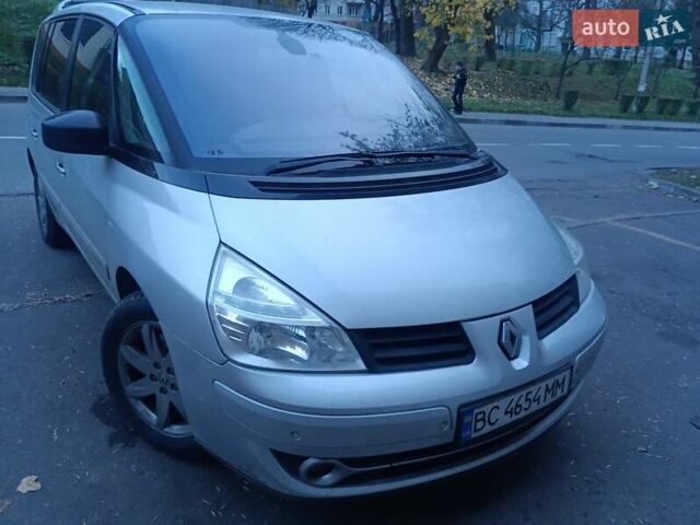 Серый Рено Эспейс, объемом двигателя 2 л и пробегом 470 тыс. км за 6000 $, фото 2 на Automoto.ua