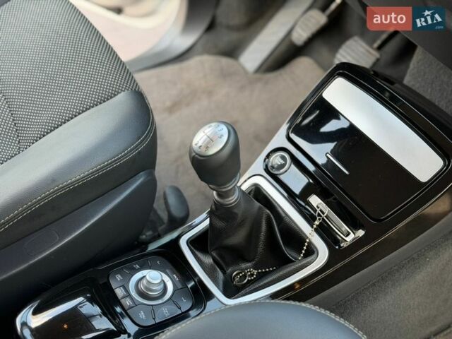 Сірий Рено Еспейс, об'ємом двигуна 2 л та пробігом 270 тис. км за 8900 $, фото 29 на Automoto.ua