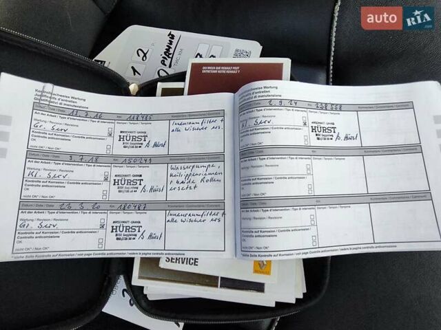 Серый Рено Эспейс, объемом двигателя 2 л и пробегом 240 тыс. км за 9250 $, фото 86 на Automoto.ua