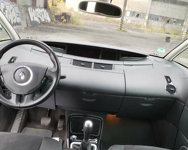 Рено Еспейс 2013 у Луцьку на Automoto.ua Сірий Рено Еспейс, об'ємом двигуна 2 л та пробігом 217 тис. км за 9690 $, фото 22 на Automoto.ua
