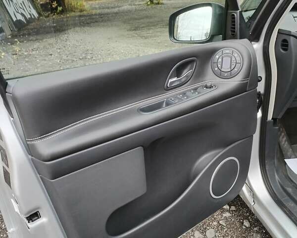 Рено Еспейс 2013 у Луцьку на Automoto.ua Сірий Рено Еспейс, об'ємом двигуна 2 л та пробігом 217 тис. км за 9690 $, фото 19 на Automoto.ua