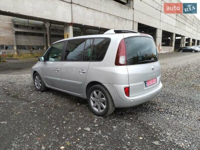 Рено Еспейс 2013 у Луцьку на Automoto.ua Сірий Рено Еспейс, об'ємом двигуна 2 л та пробігом 217 тис. км за 9690 $, фото 9 на Automoto.ua