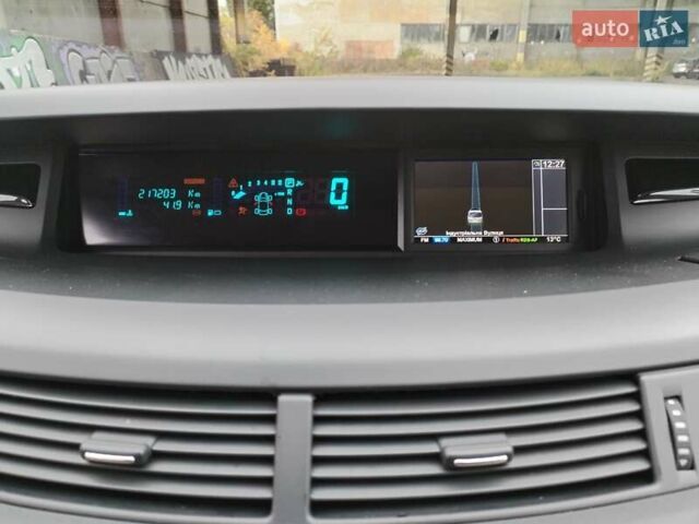 Рено Еспейс 2013 у Луцьку на Automoto.ua Сірий Рено Еспейс, об'ємом двигуна 2 л та пробігом 217 тис. км за 9690 $, фото 30 на Automoto.ua