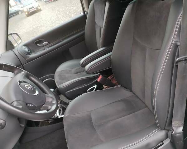 Рено Еспейс 2013 у Луцьку на Automoto.ua Сірий Рено Еспейс, об'ємом двигуна 2 л та пробігом 217 тис. км за 9690 $, фото 18 на Automoto.ua