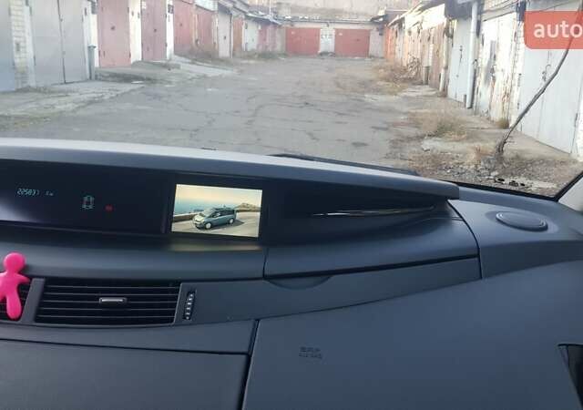 Сірий Рено Еспейс, об'ємом двигуна 2 л та пробігом 227 тис. км за 11500 $, фото 17 на Automoto.ua