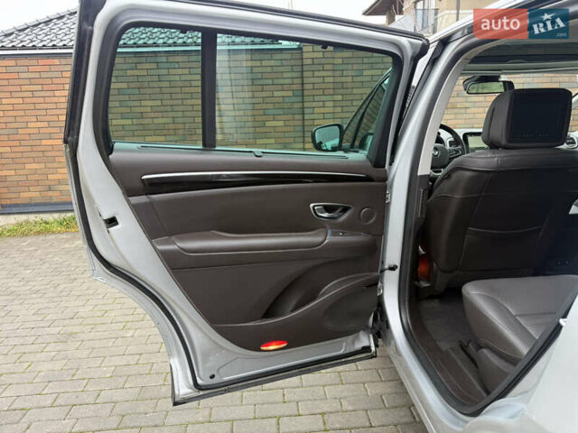 Сірий Рено Еспейс, об'ємом двигуна 1.6 л та пробігом 174 тис. км за 17500 $, фото 70 на Automoto.ua