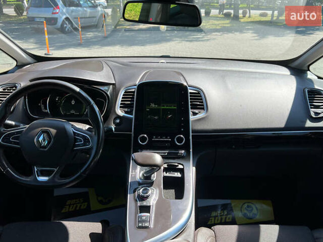 Рено Эспейс 2015 в Львове на Automoto.ua Серый Рено Эспейс, объемом двигателя 1.6 л и пробегом 272 тыс. км за 14750 $, фото 14 на Automoto.ua