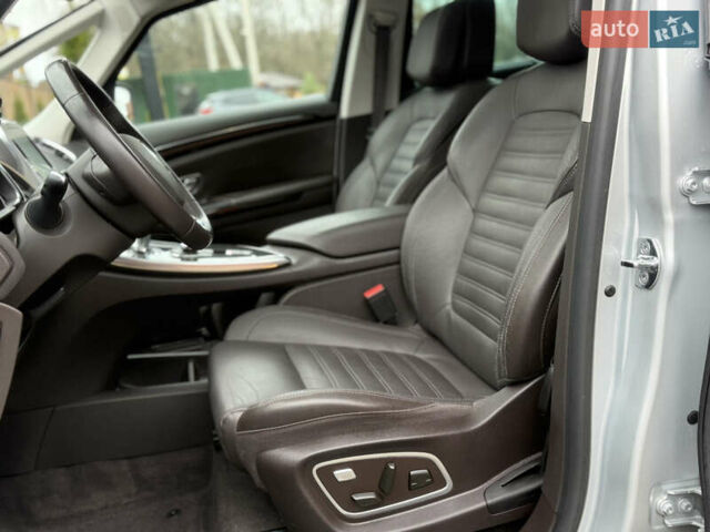 Сірий Рено Еспейс, об'ємом двигуна 1.6 л та пробігом 174 тис. км за 17500 $, фото 39 на Automoto.ua