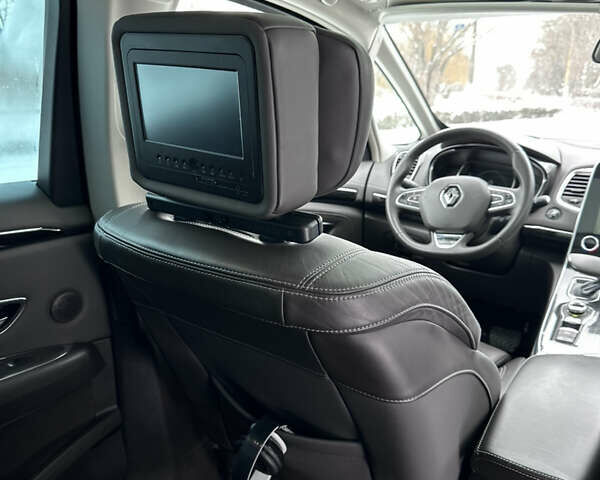 Серый Рено Эспейс, объемом двигателя 1.6 л и пробегом 246 тыс. км за 15650 $, фото 34 на Automoto.ua