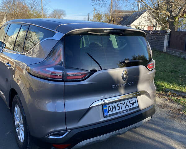 Серый Рено Эспейс, объемом двигателя 1.6 л и пробегом 225 тыс. км за 15000 $, фото 1 на Automoto.ua