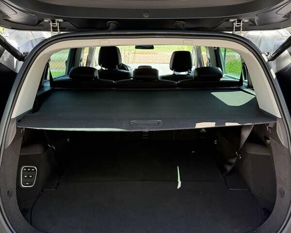 Серый Рено Эспейс, объемом двигателя 1.6 л и пробегом 138 тыс. км за 15500 $, фото 19 на Automoto.ua