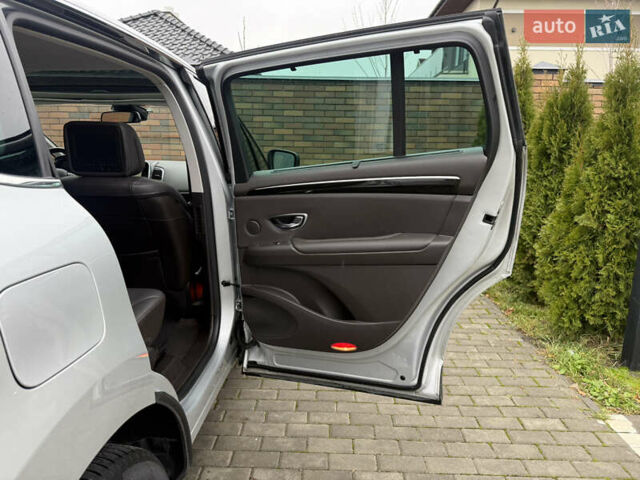 Сірий Рено Еспейс, об'ємом двигуна 1.6 л та пробігом 174 тис. км за 17500 $, фото 54 на Automoto.ua