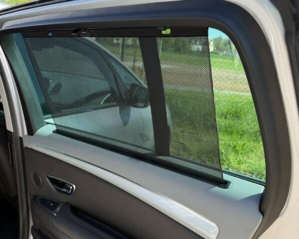 Серый Рено Эспейс, объемом двигателя 1.6 л и пробегом 138 тыс. км за 15500 $, фото 25 на Automoto.ua