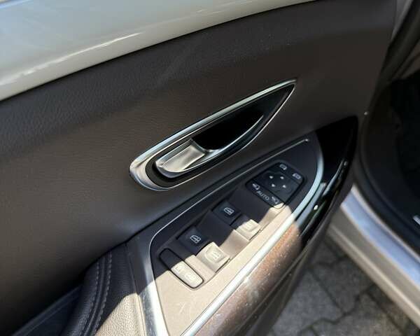 Серый Рено Эспейс, объемом двигателя 1.6 л и пробегом 138 тыс. км за 15500 $, фото 7 на Automoto.ua