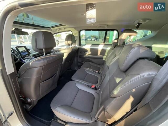 Серый Рено Эспейс, объемом двигателя 1.6 л и пробегом 252 тыс. км за 15500 $, фото 27 на Automoto.ua