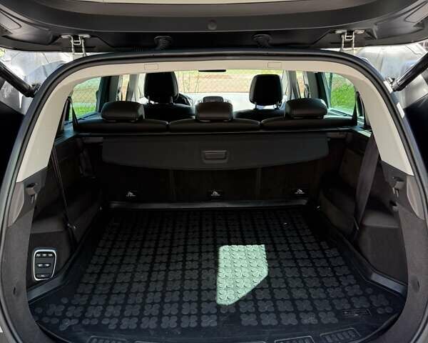 Серый Рено Эспейс, объемом двигателя 1.6 л и пробегом 138 тыс. км за 15500 $, фото 20 на Automoto.ua