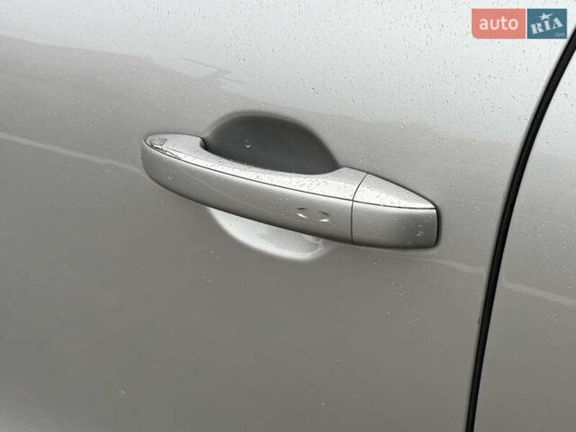 Сірий Рено Еспейс, об'ємом двигуна 1.6 л та пробігом 174 тис. км за 17500 $, фото 22 на Automoto.ua