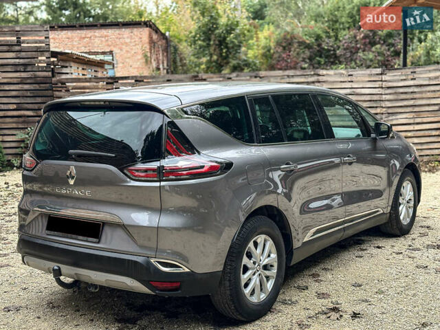 Рено Эспейс 2015 в Бродах на Automoto.ua Серый Рено Эспейс, объемом двигателя 1.6 л и пробегом 236 тыс. км за 14700 $, фото 22 на Automoto.ua