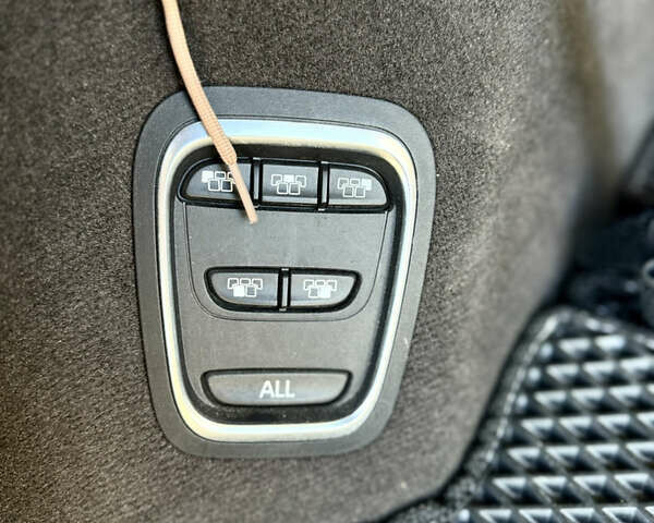 Сірий Рено Еспейс, об'ємом двигуна 1.6 л та пробігом 186 тис. км за 15900 $, фото 45 на Automoto.ua