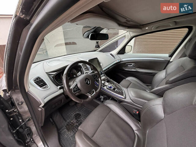 Рено Эспейс 2015 в Красноград на Automoto.ua Серый Рено Эспейс, объемом двигателя 1.6 л и пробегом 270 тыс. км за 14200 $, фото 9 на Automoto.ua