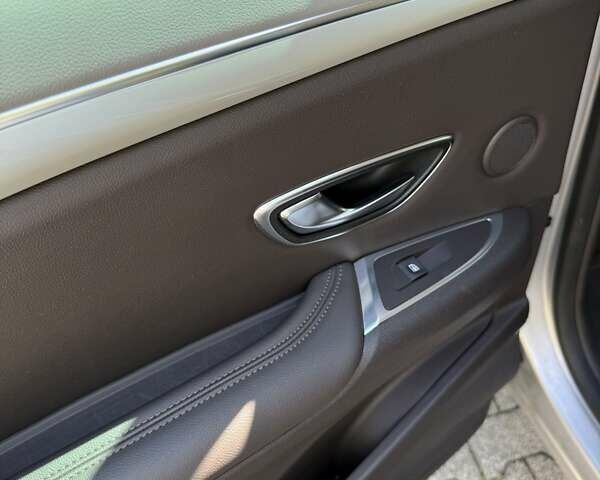 Серый Рено Эспейс, объемом двигателя 1.6 л и пробегом 138 тыс. км за 15500 $, фото 10 на Automoto.ua