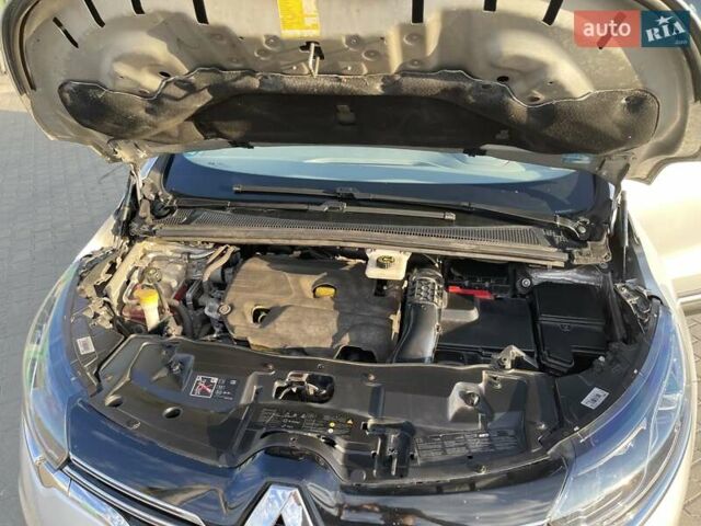 Серый Рено Эспейс, объемом двигателя 1.6 л и пробегом 252 тыс. км за 15500 $, фото 26 на Automoto.ua