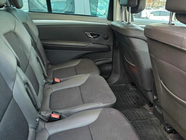 Серый Рено Эспейс, объемом двигателя 1.6 л и пробегом 138 тыс. км за 9200 $, фото 17 на Automoto.ua