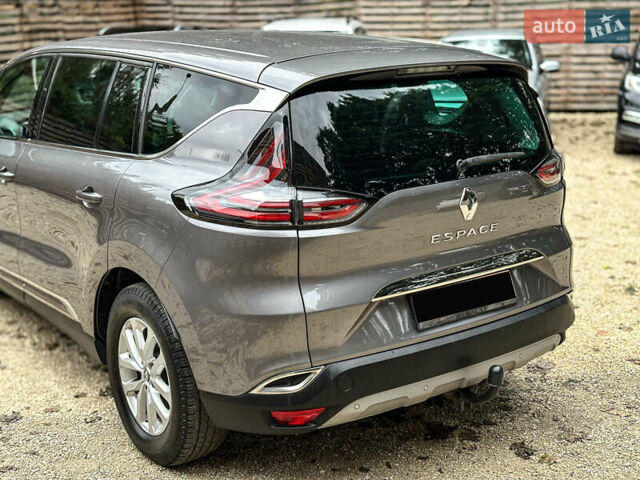 Рено Эспейс 2015 в Бродах на Automoto.ua Серый Рено Эспейс, объемом двигателя 1.6 л и пробегом 236 тыс. км за 14700 $, фото 35 на Automoto.ua