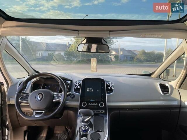 Серый Рено Эспейс, объемом двигателя 1.6 л и пробегом 252 тыс. км за 15500 $, фото 12 на Automoto.ua