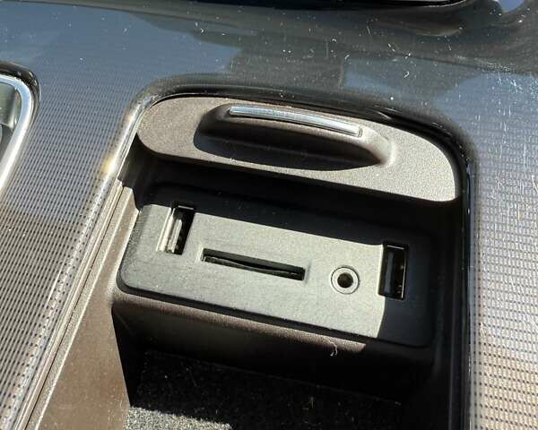 Серый Рено Эспейс, объемом двигателя 1.6 л и пробегом 138 тыс. км за 15500 $, фото 21 на Automoto.ua