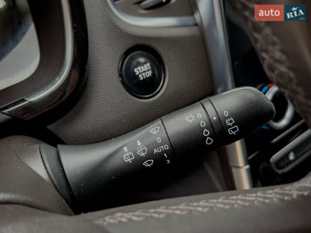Рено Эспейс 2015 в Бродах на Automoto.ua Серый Рено Эспейс, объемом двигателя 1.6 л и пробегом 236 тыс. км за 14700 $, фото 80 на Automoto.ua