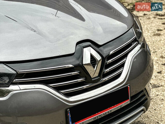 Рено Эспейс 2015 в Бродах на Automoto.ua Серый Рено Эспейс, объемом двигателя 1.6 л и пробегом 236 тыс. км за 14700 $, фото 44 на Automoto.ua