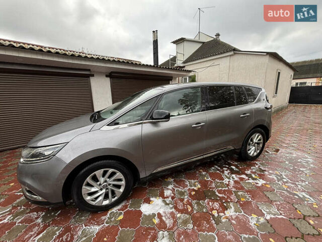 Рено Эспейс 2015 в Красноград на Automoto.ua Серый Рено Эспейс, объемом двигателя 1.6 л и пробегом 270 тыс. км за 14200 $, фото 2 на Automoto.ua