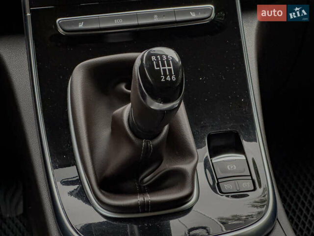 Рено Эспейс 2015 в Бродах на Automoto.ua Серый Рено Эспейс, объемом двигателя 1.6 л и пробегом 236 тыс. км за 14700 $, фото 96 на Automoto.ua