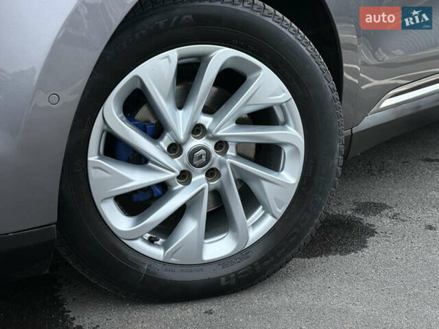 Серый Рено Эспейс, объемом двигателя 1.6 л и пробегом 115 тыс. км за 16700 $, фото 3 на Automoto.ua
