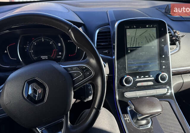 Серый Рено Эспейс, объемом двигателя 1.6 л и пробегом 202 тыс. км за 16900 $, фото 1 на Automoto.ua