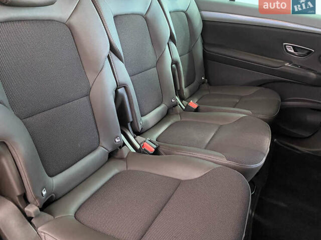 Сірий Рено Еспейс, об'ємом двигуна 1.6 л та пробігом 191 тис. км за 16950 $, фото 9 на Automoto.ua