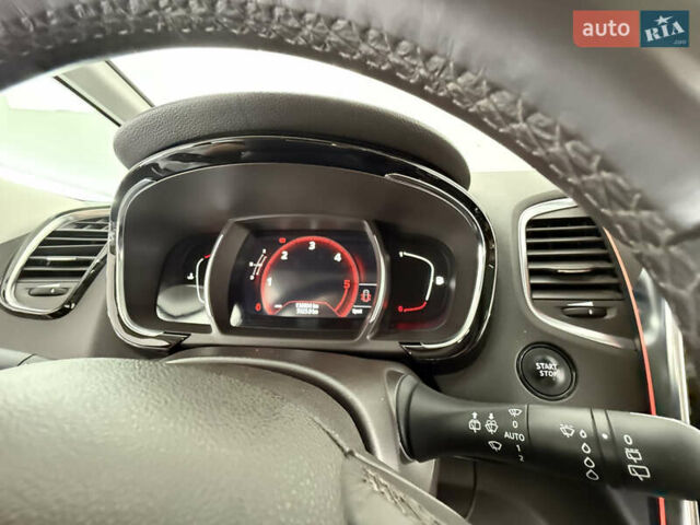 Рено Еспейс 2016 у Трускавце на Automoto.ua Сірий Рено Еспейс, об'ємом двигуна 1.6 л та пробігом 136 тис. км за 15999 $, фото 60 на Automoto.ua