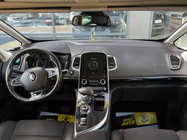 Серый Рено Эспейс, объемом двигателя 1.6 л и пробегом 261 тыс. км за 15500 $, фото 10 на Automoto.ua