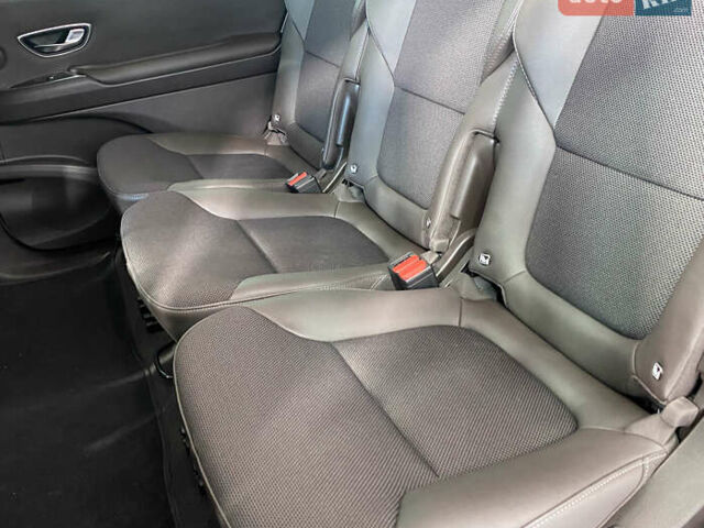 Сірий Рено Еспейс, об'ємом двигуна 1.6 л та пробігом 191 тис. км за 16950 $, фото 10 на Automoto.ua