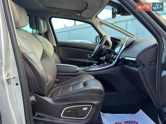 Рено Эспейс 2016 в Львове на Automoto.ua Серый Рено Эспейс, объемом двигателя 1.6 л и пробегом 177 тыс. км за 18700 $, фото 16 на Automoto.ua