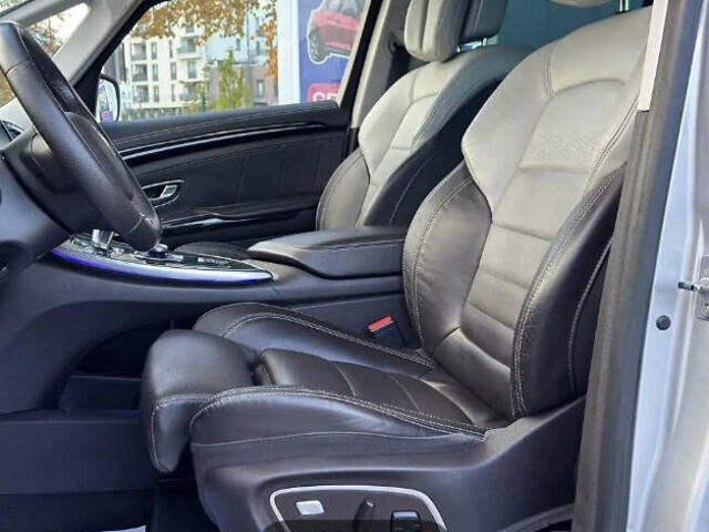 Рено Эспейс 2016 в Белгород-Днестровском на Automoto.ua Серый Рено Эспейс, объемом двигателя 1.6 л и пробегом 280 тыс. км за 16500 $, фото 5 на Automoto.ua