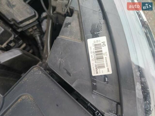 Серый Рено Эспейс, объемом двигателя 1.6 л и пробегом 230 тыс. км за 17400 $, фото 114 на Automoto.ua
