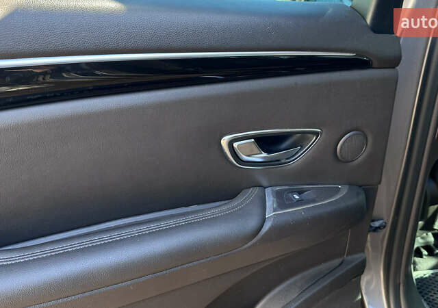 Серый Рено Эспейс, объемом двигателя 1.6 л и пробегом 202 тыс. км за 16900 $, фото 8 на Automoto.ua