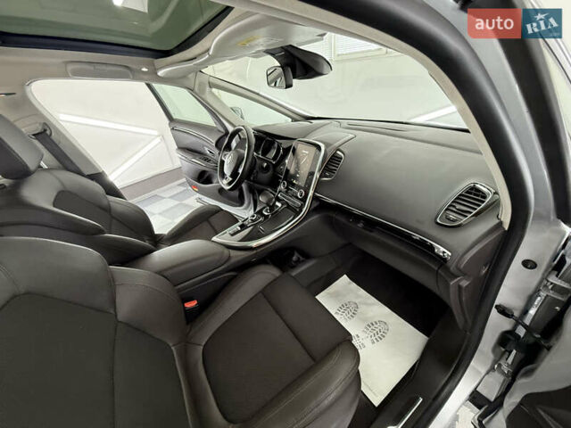 Рено Еспейс 2016 у Трускавце на Automoto.ua Сірий Рено Еспейс, об'ємом двигуна 1.6 л та пробігом 136 тис. км за 15999 $, фото 28 на Automoto.ua