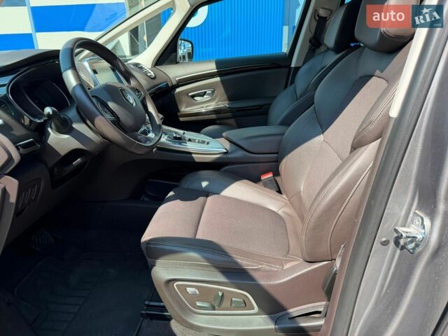 Серый Рено Эспейс, объемом двигателя 1.6 л и пробегом 240 тыс. км за 14700 $, фото 11 на Automoto.ua