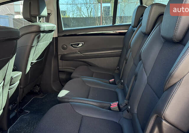 Серый Рено Эспейс, объемом двигателя 1.6 л и пробегом 202 тыс. км за 16900 $, фото 7 на Automoto.ua