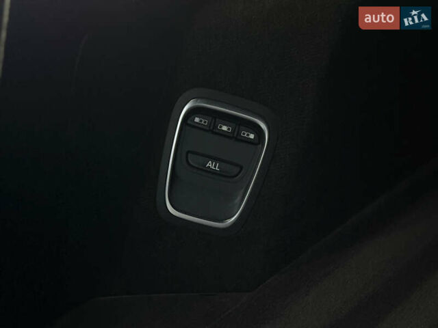 Серый Рено Эспейс, объемом двигателя 1.6 л и пробегом 115 тыс. км за 16700 $, фото 65 на Automoto.ua