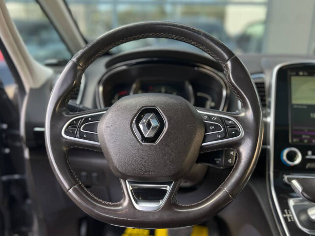 Серый Рено Эспейс, объемом двигателя 1.6 л и пробегом 261 тыс. км за 15500 $, фото 9 на Automoto.ua